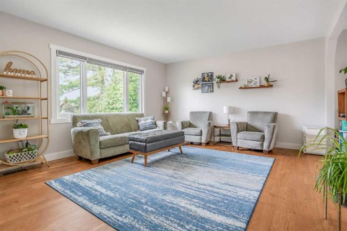 56 Chinook Crescent West, Brooks, AB 