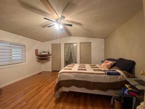 30 Lake Stafford Crescent East, Brooks, AB 