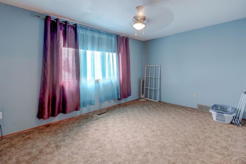 710 Bankview Close, Drumheller, AB 