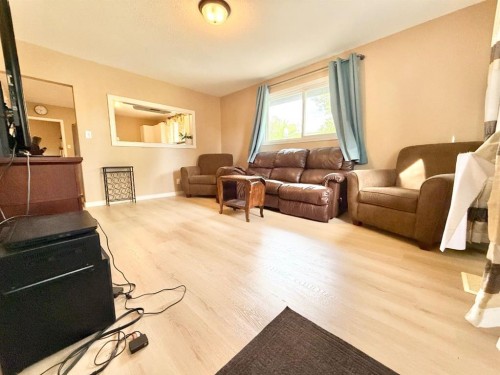 66 2 Avenue East, Tilley, AB 