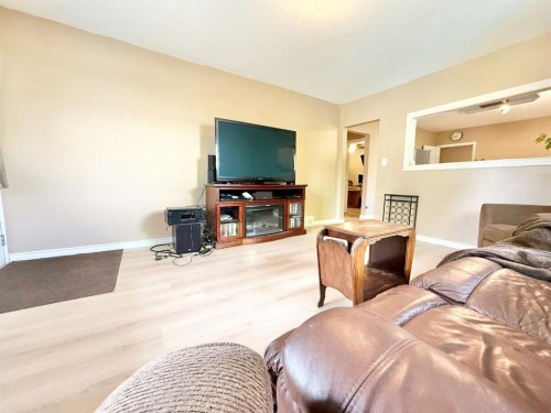 66 2 Avenue East, Tilley, AB 