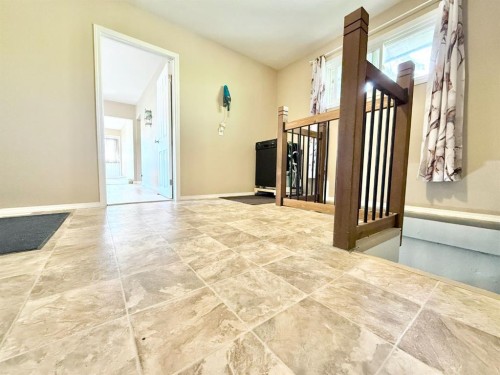66 2 Avenue East, Tilley, AB 