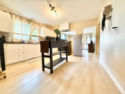 66 2 Avenue East, Tilley, AB 