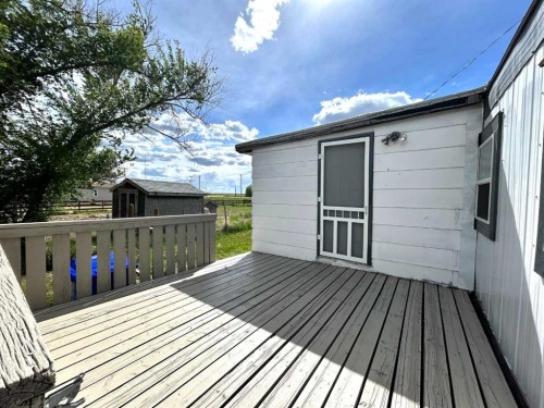 441 2 Street, Suffield, AB 