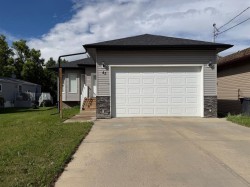 42 A Red Deer Avenue Drumheller, AB T0J 2E0