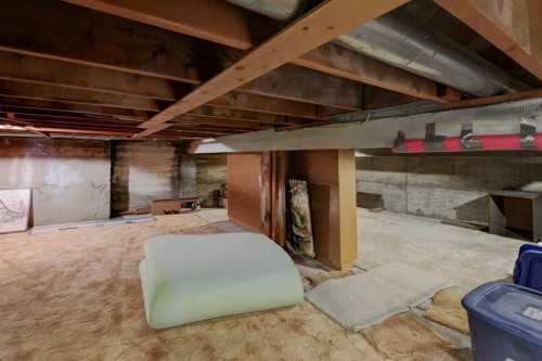 809 Riverside Drive East, Drumheller, AB - Indoor Photo Showing Basement