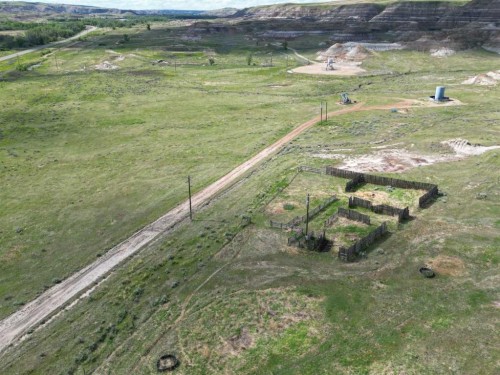 Highway 10 East, Drumheller, AB 