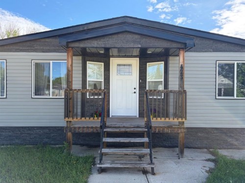 423 Bruce Avenue, Carbon, AB 