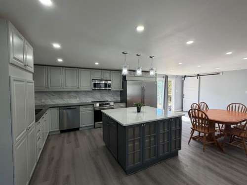 423 Bruce Avenue, Carbon, AB 