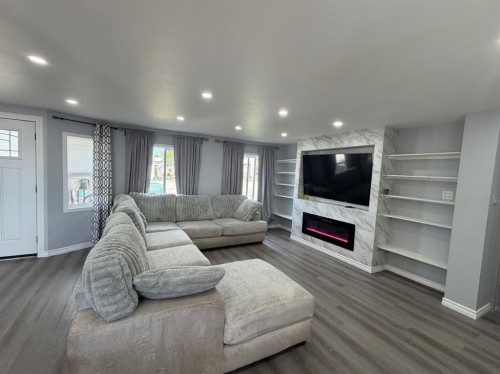 423 Bruce Avenue, Carbon, AB 