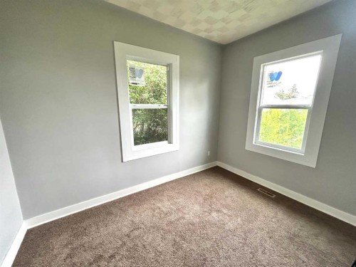 517 Iris Street, Rosemary, AB 