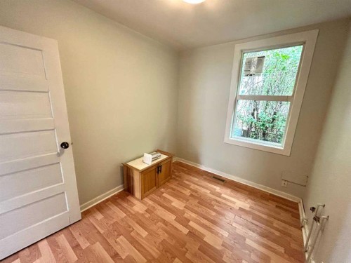 517 Iris Street, Rosemary, AB 