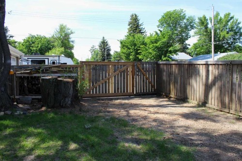 31 Spruce Avenue West, Brooks, AB 