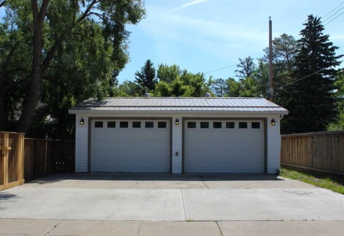 31 Spruce Avenue West, Brooks, AB 