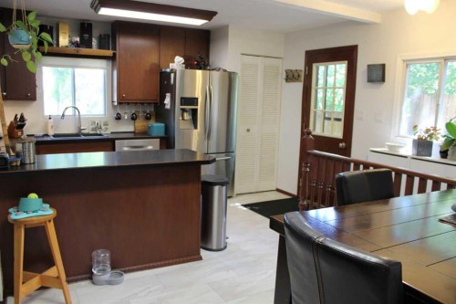 31 Spruce Avenue West, Brooks, AB 