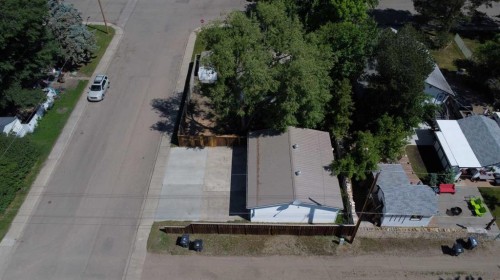 31 Spruce Avenue West, Brooks, AB 