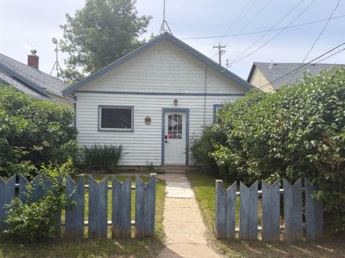 301 2 Street EAST Drumheller, AB T0J 0Y3
