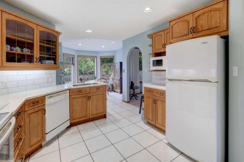 415 8 Street East, Drumheller, AB 