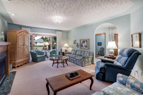 415 8 Street East, Drumheller, AB 