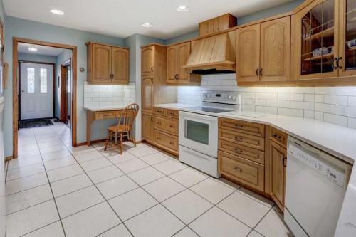 415 8 Street East, Drumheller, AB 