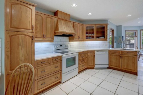 415 8 Street East, Drumheller, AB 