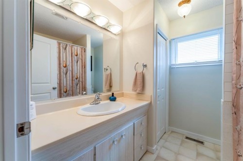 551 Riverside Drive West, Drumheller, AB 