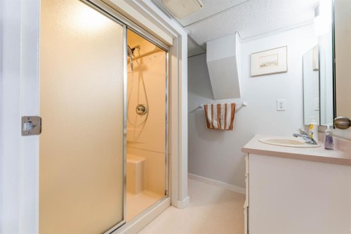 551 Riverside Drive West, Drumheller, AB 