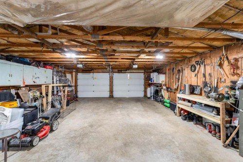 551 Riverside Drive West, Drumheller, AB 