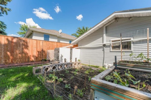 551 Riverside Drive West, Drumheller, AB 