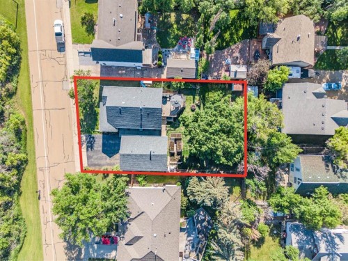 551 Riverside Drive West, Drumheller, AB 