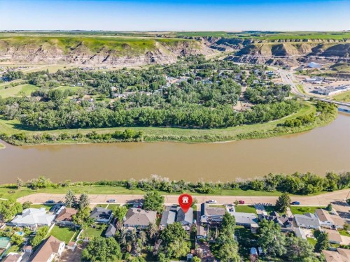 551 Riverside Drive West, Drumheller, AB 