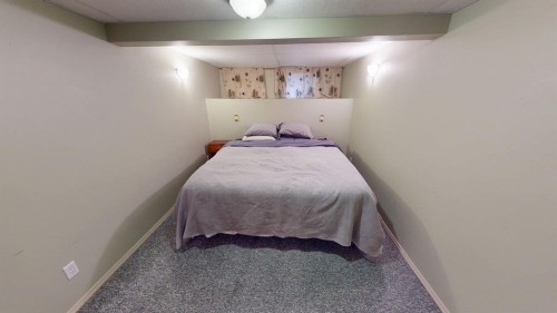 312 3 Street West, Brooks, AB 