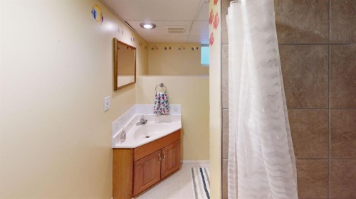 312 3 Street West, Brooks, AB 