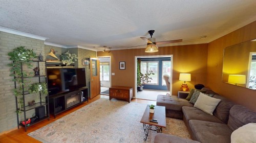312 3 Street West, Brooks, AB 