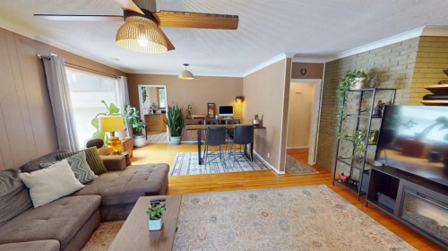 312 3 Street West, Brooks, AB 