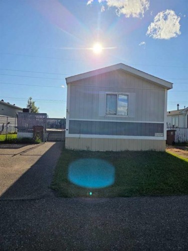 39 Maple Drive, Brooks, AB 