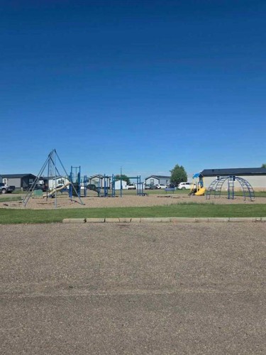39 Maple Drive, Brooks, AB 