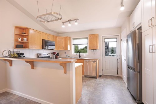 23 Upland Place, Brooks, AB 