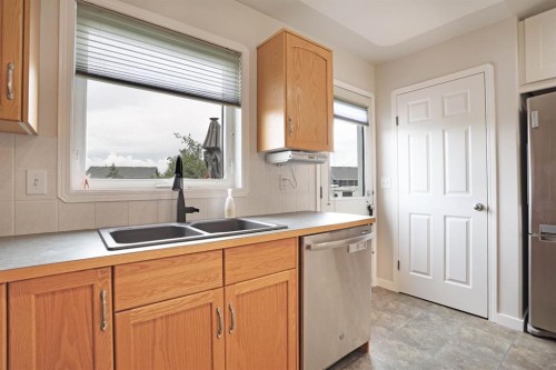 23 Upland Place, Brooks, AB 