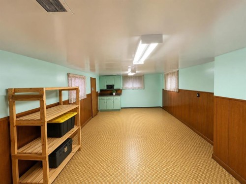 233022 Range Road 161, Mundare, AB - Indoor