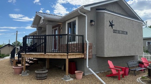 307 4 Avenue West, Hanna, AB 
