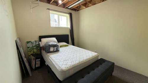 307 4 Avenue West, Hanna, AB 