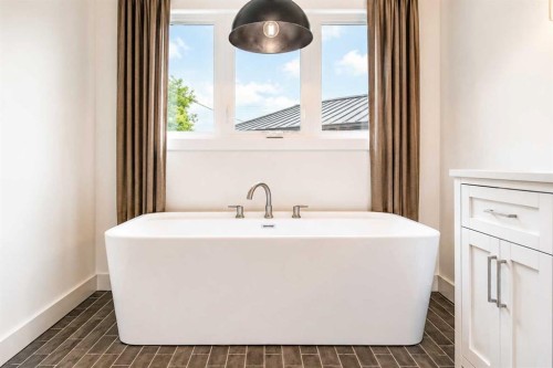 27 Laurel Place West, Brooks, AB 