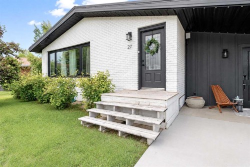 27 Laurel Place West, Brooks, AB 