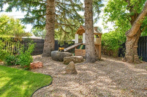27 Laurel Place West, Brooks, AB 