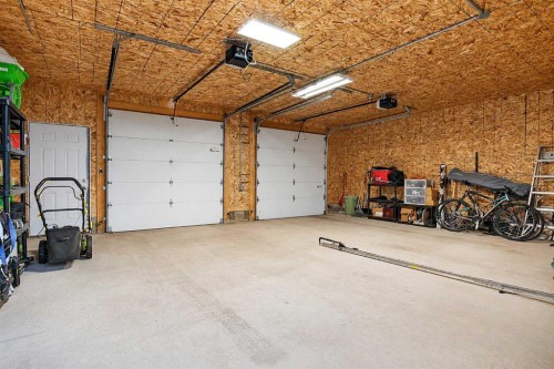 27 Laurel Place West, Brooks, AB 