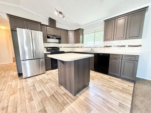 144 Birch Street West, Brooks, AB 