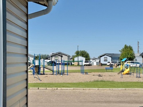 144 Birch Street West, Brooks, AB 