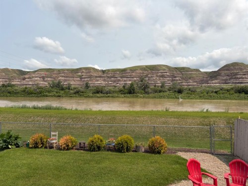 4 Willow Point, Drumheller, AB 