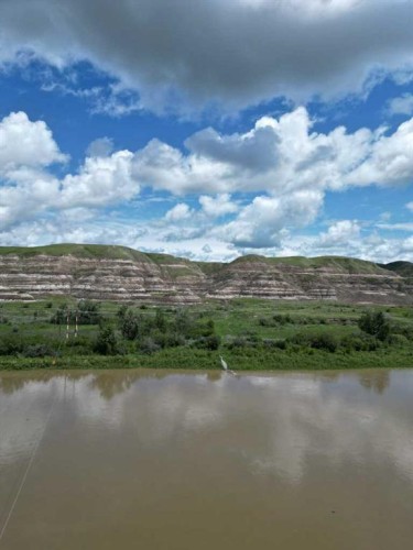 4 Willow Point, Drumheller, AB 